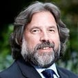dr-simon-johnson.jpg